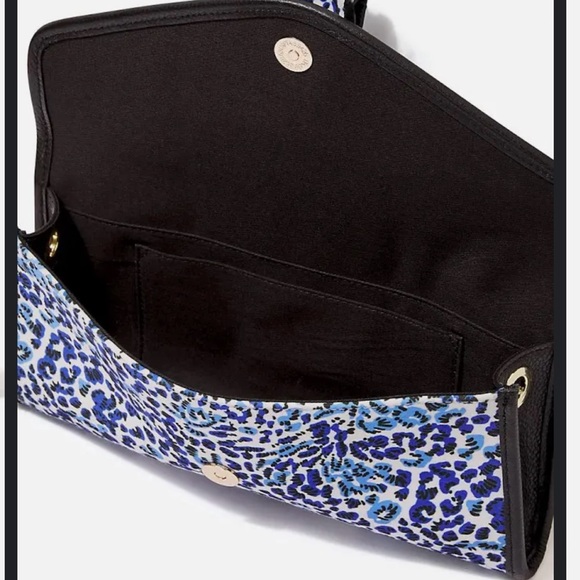 NWT Lilly Pulitzer Benton Clutch Resort White in Twisted Up - Picture 3 of 8